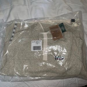 Brand New L.L. Bean Pullover Size Large